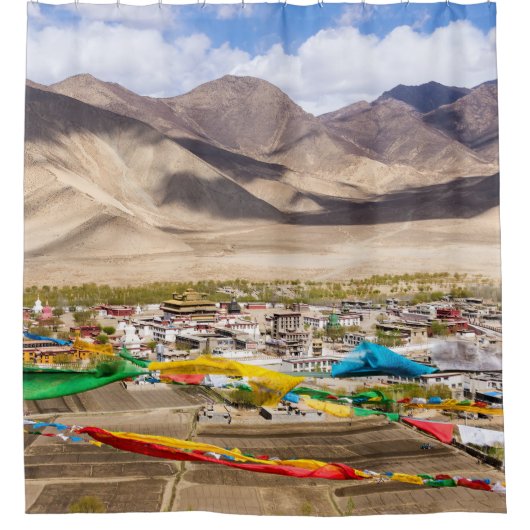 Uitzicht van het klooster Samye - Tibet, Azië Douchegordijn (Voorkant)