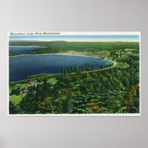 Uitzicht van het Massabesic Lake bij de stad Poster
