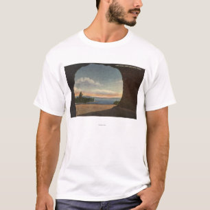 Uitzicht van het meer van de Cave Rock Tunnel T-shirt