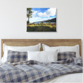Uitzicht van het meer van Wallowa, Oregon Canvas Afdruk (Insitu (Slaapkamer))