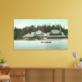 Uitzicht van het Norumbega Park Boat House Canvas Afdruk (Insitu (Woonkamer))