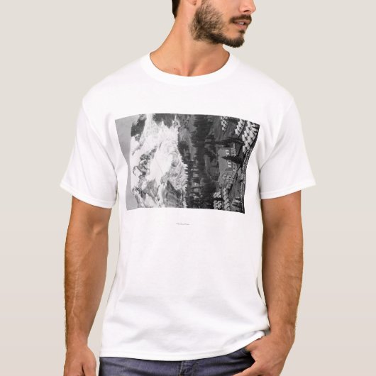 Uitzicht van het Paradise-kamp en Mt Rainier T-shirt (Voorkant)