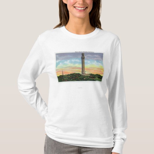Uitzicht van het Provincetown Pilgrim Memorial Mon T-shirt (Voorkant)