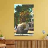 Uitzicht van het Roger Conant Statue Canvas Afdruk (Insitu (Woonkamer))