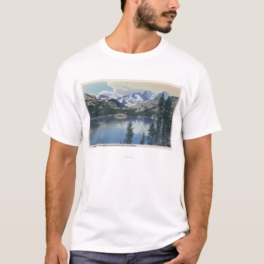 Uitzicht van het Shadow Lake, Sierra Nevada Mounta T-shirt (Voorkant)