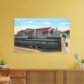 Uitzicht van het station van Burlington Railroad S Canvas Afdruk (Insitu (Woonkamer))