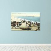 Uitzicht van het strand en het kleedhoofd canvas afdruk (Insitu (Houten vloer))