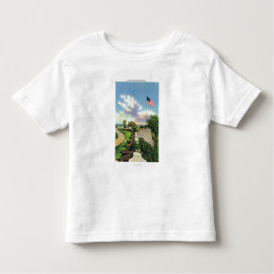 Uitzicht van het vlaggenbekken en de zuidwand kinder shirts