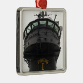 Uitzicht van het voorste gedeelte van de bovenbouw metalen ornament (Rechts)