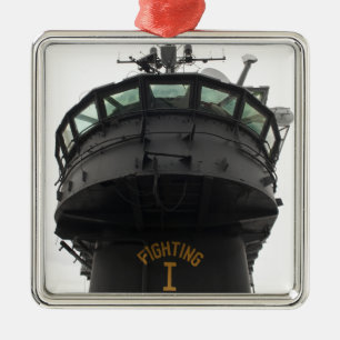 Uitzicht van het voorste gedeelte van de bovenbouw metalen ornament