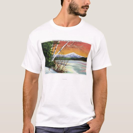 Uitzicht van het Whiteface-gebergte van het meer i T-shirt (Voorkant)
