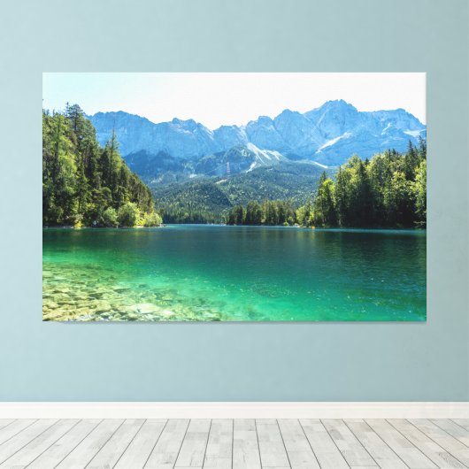 Uitzicht van het Zugspitze gebergte en het meer va Canvas Afdruk (Insitu (Houten vloer))
