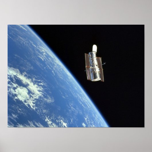 Uitzicht van Hubble Space Telescope van Discovery Poster (Voorkant)