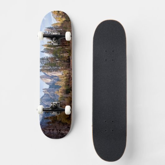 Uitzicht van kathedraalpieken skateboard (Voorkant)