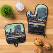 Uitzicht van Manchester Ovenwant & Pannenlap Set (Top down)