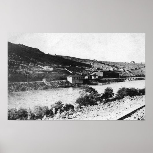 Uitzicht van Maupin, Oregon en Deschutes Poster (Voorkant)