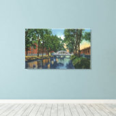 Uitzicht van Mills langs het Kanaal Canvas Afdruk (Insitu (Houten vloer))