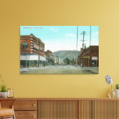 Uitzicht van Miners Street Yerka, CA Canvas Afdruk (Insitu (Woonkamer))