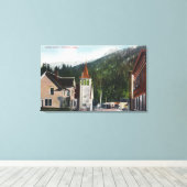 Uitzicht van Mission Street, Ketchikan, AK Canvas Afdruk (Insitu (Houten vloer))