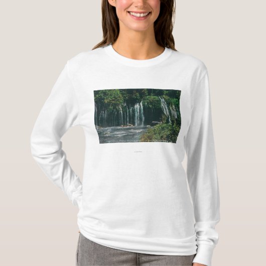 Uitzicht van Mossbrae FallsShasta Springs, CA T-shirt (Voorkant)
