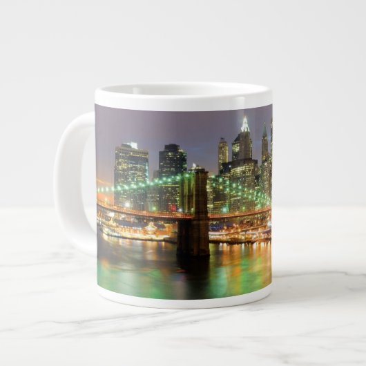 Uitzicht van Neder-Manhattan en de Brooklyn Bridge Grote Koffiekop (Links)