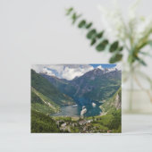 Uitzicht van Noorwegen aan Geiranger van Flydalsju Briefkaart (Staand voorkant)
