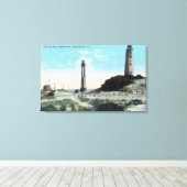 Uitzicht van Old and New LighthouseCape Henry, VA Canvas Afdruk (Insitu (Houten vloer))