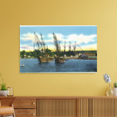 Uitzicht van oude scheepswrakken in de haven canvas afdruk (Insitu (Woonkamer))