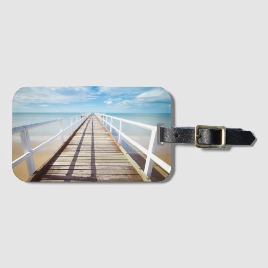 Uitzicht van Pier over Zee Bagagelabel (Voorkant (horizontaal))