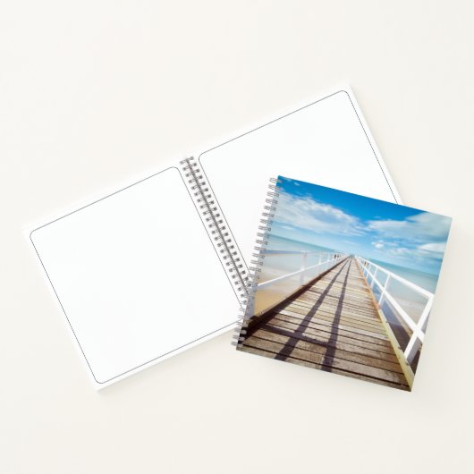 Uitzicht van Pier over Zee Notitieboek (Binnen)