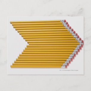 Uitzicht van potloden in een rij met hoge hoek briefkaart