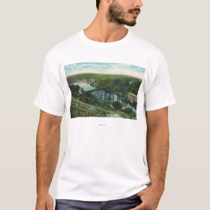 Uitzicht van Rondout Creek en Wilbur Bridge T-shirt