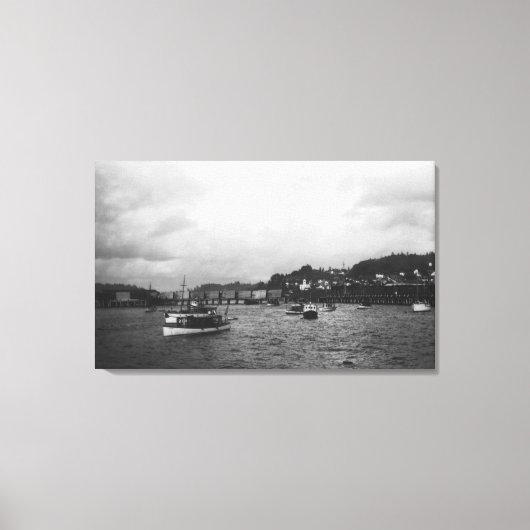 Uitzicht van schepen op het 15e jaarlijkse Regatta Canvas Afdruk (Voorkant)