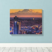 Uitzicht van Seattle in het centrum van het footba Canvas Afdruk (Insitu (Houten vloer))