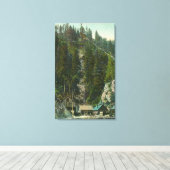 Uitzicht van Shasta King MineKennett, CA Canvas Afdruk (Insitu (Houten vloer))