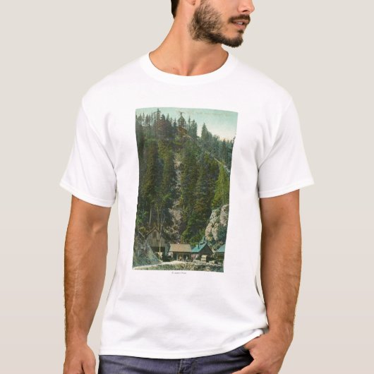 Uitzicht van Shasta King MineKennett, CA T-shirt (Voorkant)