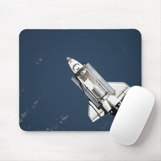 Uitzicht van Space Shuttle Discovery 2 vanuit de l Muismat (Met muis)