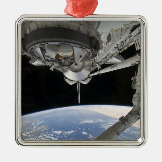 Uitzicht van Space Shuttle Discovery Metalen Ornament (Voorkant)