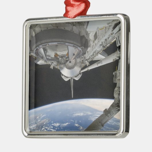 Uitzicht van Space Shuttle Discovery Metalen Ornament (Links)