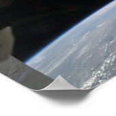 Uitzicht van Space Shuttle Discovery Poster (Hoek)