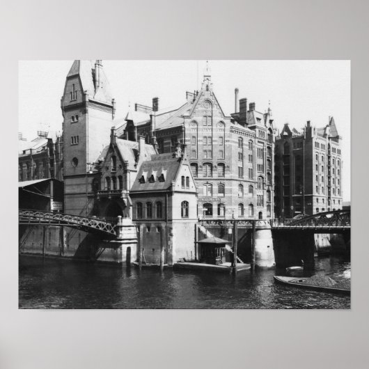 Uitzicht van Speicherstadt Hamburg, c.1910 Poster (Voorkant)