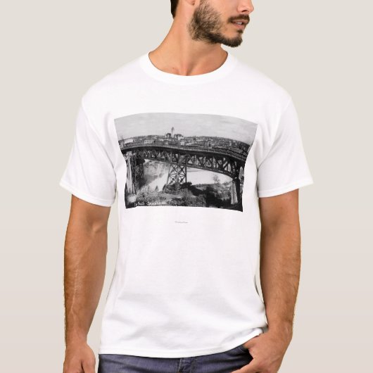 Uitzicht van Spokane-Herfsten en Brug T-shirt (Voorkant)