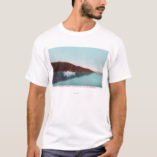 Uitzicht van Steamer Whisper op het meer T-shirt
