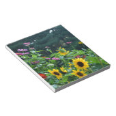 Uitzicht van tuinbouw- zonnebloem, appelwijn, kosm notitieblok (Schuin)