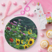 Uitzicht van tuinbouw- zonnebloem, appelwijn, kosm papieren bordje (Feest)