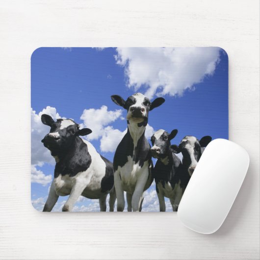 Uitzicht van vier jonge kalveren muismat (Met muis)