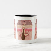 Uitzicht van wat acne veroorzaakt tweekleurige koffiemok (Center)