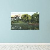 Uitzicht van Willow Pond Canvas Afdruk (Insitu (Houten vloer))