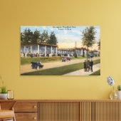 Uitzicht van Woodland Park Menagerie Canvas Afdruk (Insitu (Woonkamer))