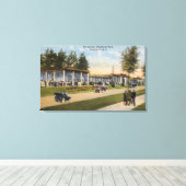 Uitzicht van Woodland Park Menagerie Canvas Afdruk (Insitu (Houten vloer))